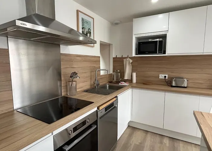 Bella, Joli Appt Rénové Dans Le Bourg Appartement