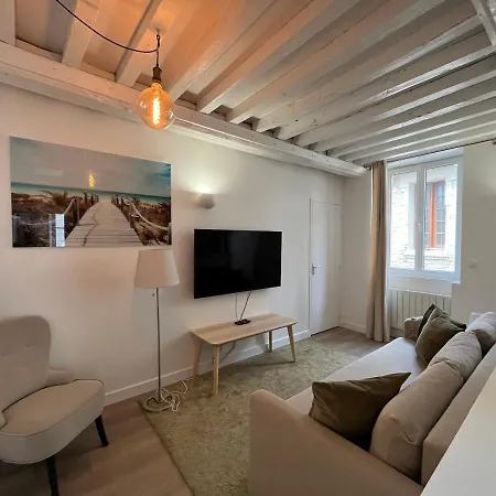 Bella, Joli Appt Renove Dans Le Bourg Apartament Ouistreham